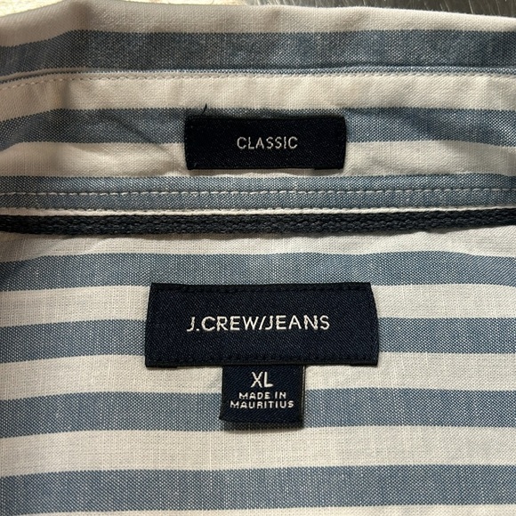 J. Crew/Jeans long sleeve button down shirt.  XL - Picture 7 of 7